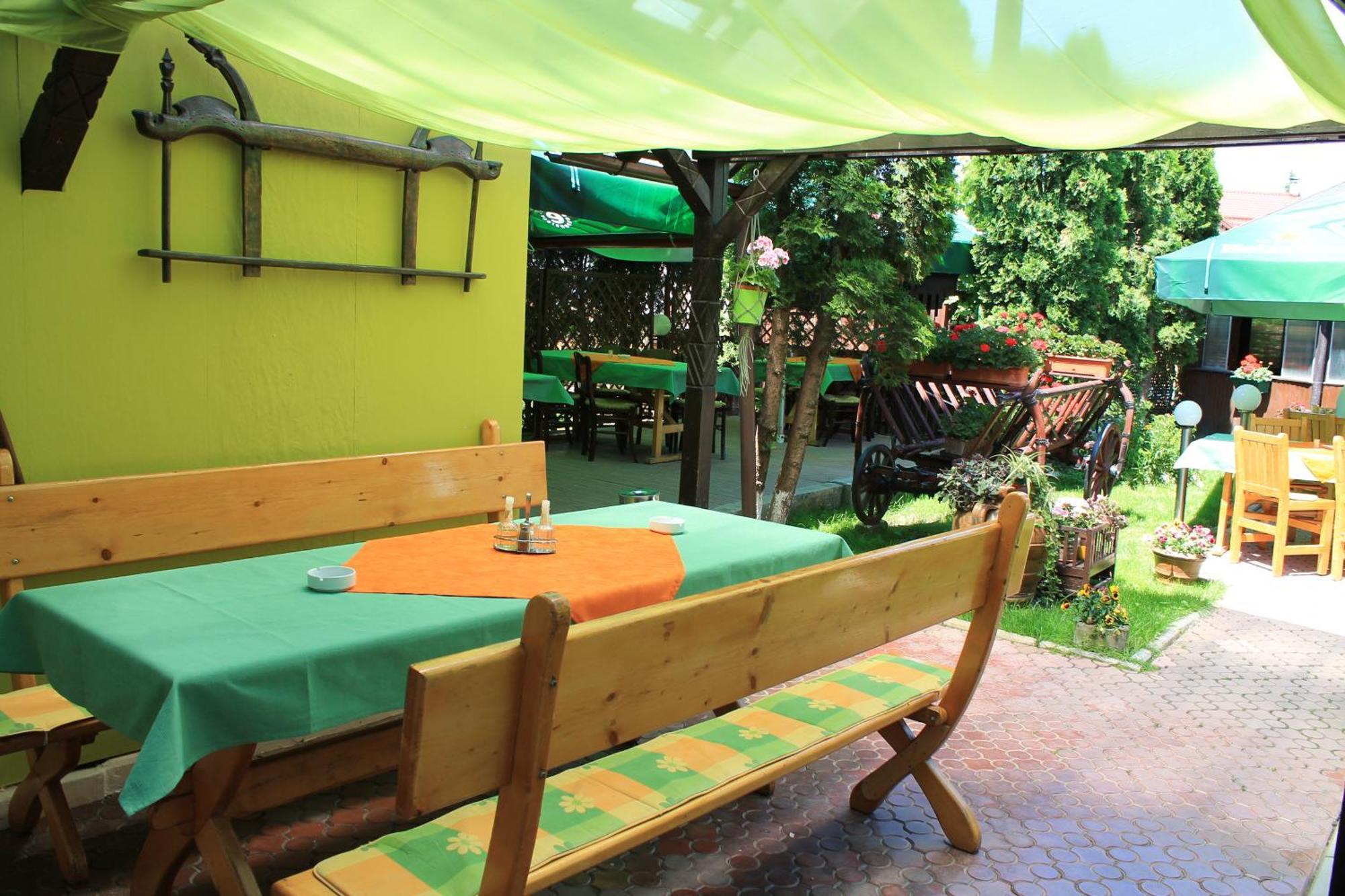 Pension Tip-Top Targu-Mures Bagian luar foto
