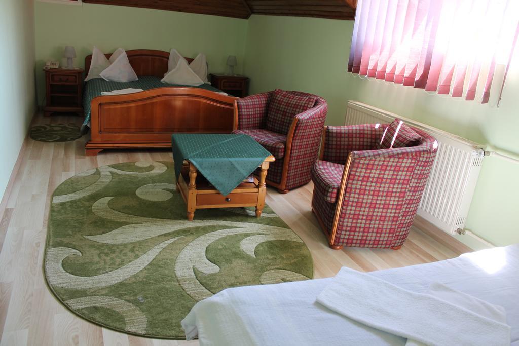 Pension Tip-Top Targu-Mures Bagian luar foto